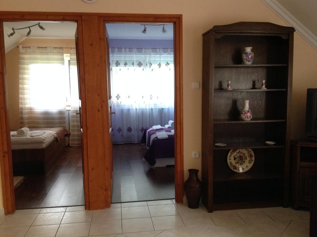 Attila Apartmanhaz Hotel Heviz Bilik gambar
