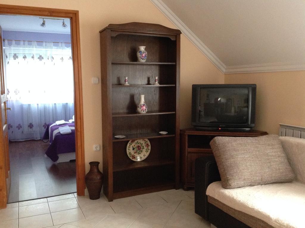 Attila Apartmanhaz Hotel Heviz Bilik gambar