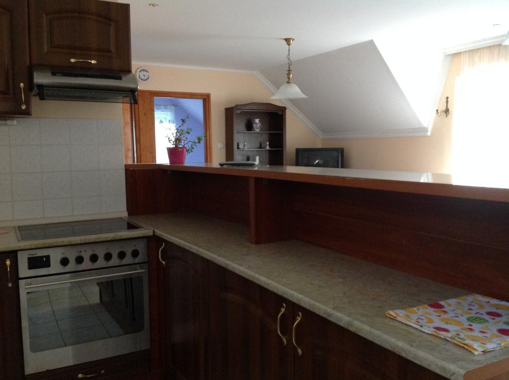 Attila Apartmanhaz Hotel Heviz Bilik gambar