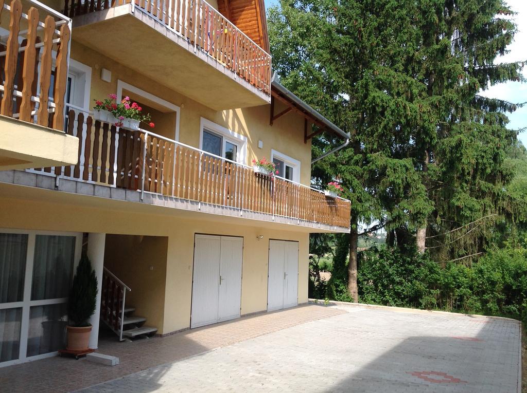 Attila Apartmanhaz Hotel Heviz Luaran gambar